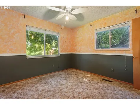 280 NE 5th Street Dufur OR 97021