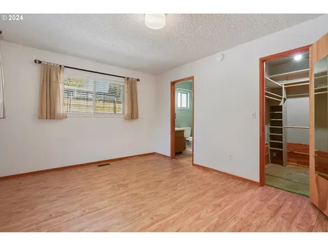 280 NE 5th Street Dufur OR 97021