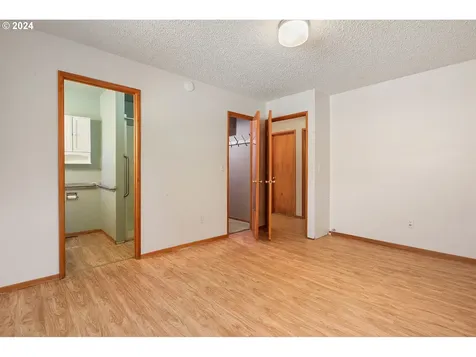 280 NE 5th Street Dufur OR 97021
