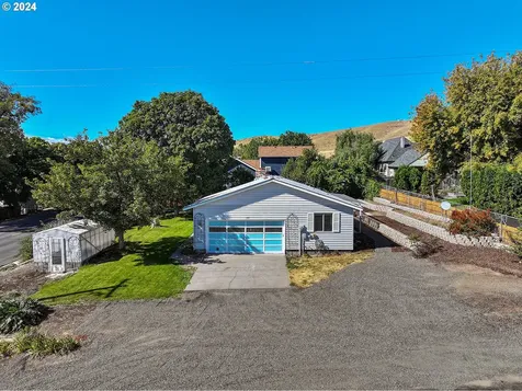 280 NE 5th Street Dufur OR 97021