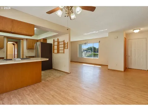 280 NE 5th Street Dufur OR 97021