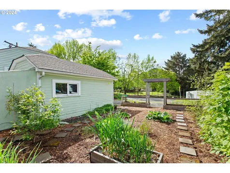 3031 Se Holgate Boulevard Portland OR 97202