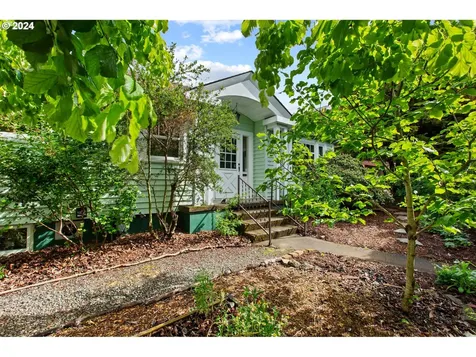 3031 Se Holgate Boulevard Portland OR 97202