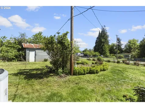1990 Carter Road Hood River OR 97031