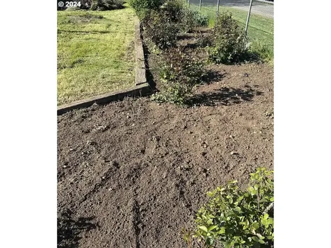 1990 Carter Road Hood River OR 97031