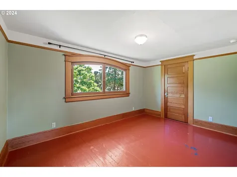 5606 SE Yamhill Street Portland OR 97215