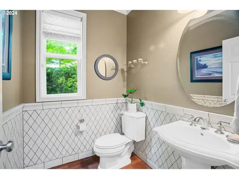 11550 Se Aerie Crescent Road Happy Valley OR 97086