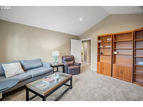 11550 Se Aerie Crescent Road Happy Valley OR 97086