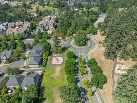 11550 Se Aerie Crescent Road Happy Valley OR 97086