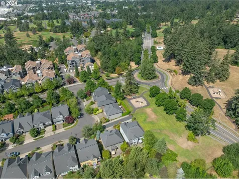 11550 Se Aerie Crescent Road Happy Valley OR 97086