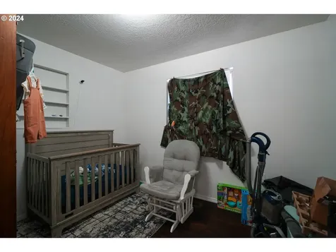 1732 Se Eddy Street Roseburg OR 97470