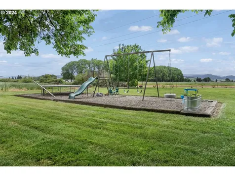27283 Fisher Road Brownsville OR 97327