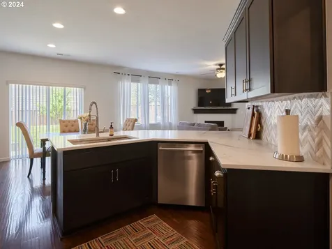 241 N 34th Court Ridgefield WA 98642
