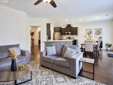 241 N 34th Court Ridgefield WA 98642