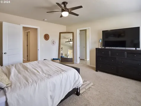 241 N 34th Court Ridgefield WA 98642