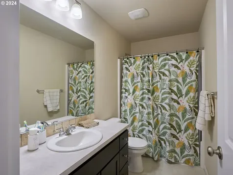 241 N 34th Court Ridgefield WA 98642