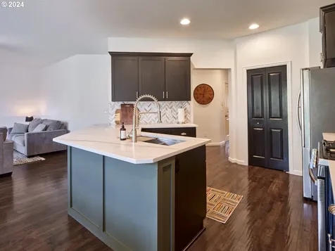 241 N 34th Court Ridgefield WA 98642