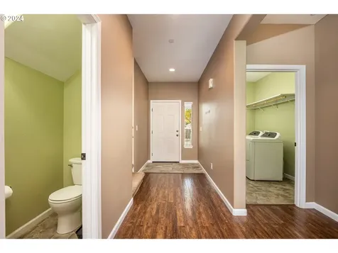 1455 S 58th Street Springfield OR 97478