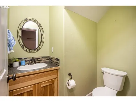 1455 S 58th Street Springfield OR 97478