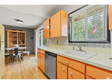 308 Se 13th Street Troutdale OR 97060