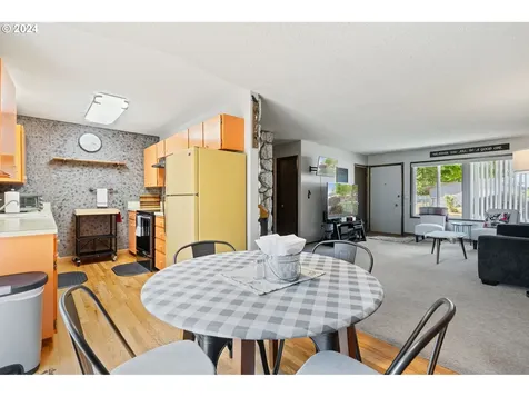 308 Se 13th Street Troutdale OR 97060