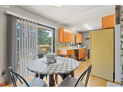 308 Se 13th Street Troutdale OR 97060