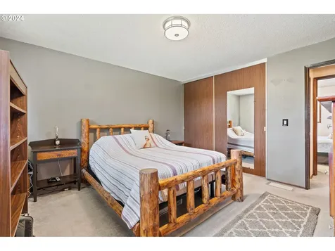 308 Se 13th Street Troutdale OR 97060