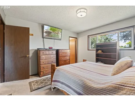 308 Se 13th Street Troutdale OR 97060