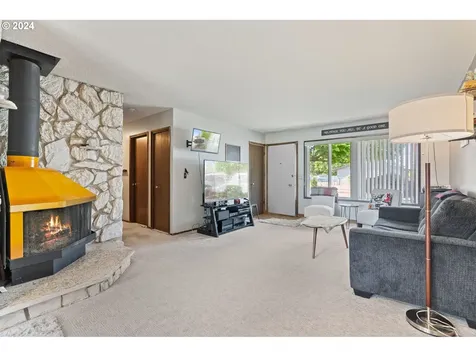 308 Se 13th Street Troutdale OR 97060
