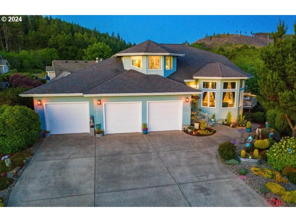260 Ne 71st Place Newport OR 97365