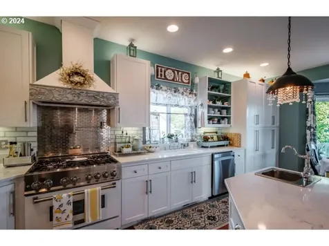 260 Ne 71st Place Newport OR 97365