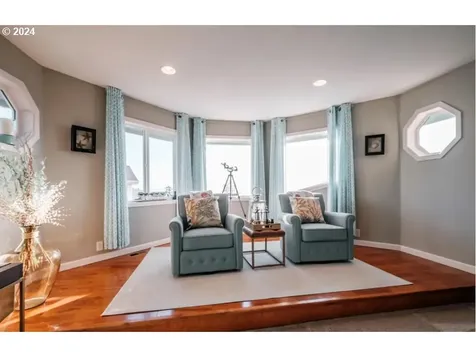 260 Ne 71st Place Newport OR 97365