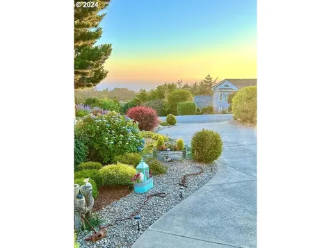 260 Ne 71st Place Newport OR 97365