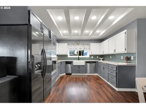 592 58th Street Springfield OR 97478