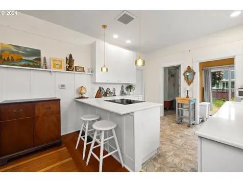 1525 Ne 77th Avenue Portland OR 97213