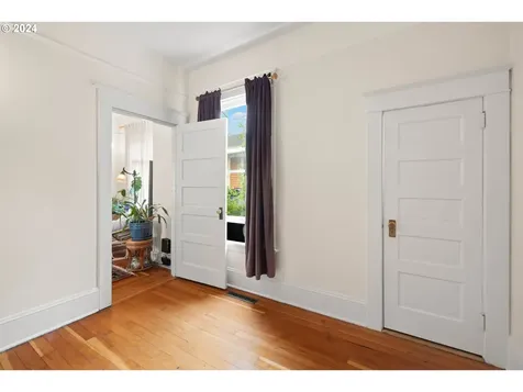 1525 Ne 77th Avenue Portland OR 97213