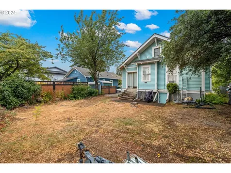 1525 Ne 77th Avenue Portland OR 97213