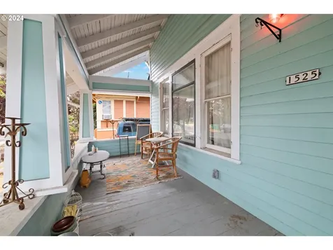 1525 Ne 77th Avenue Portland OR 97213