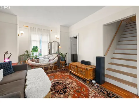 1525 Ne 77th Avenue Portland OR 97213