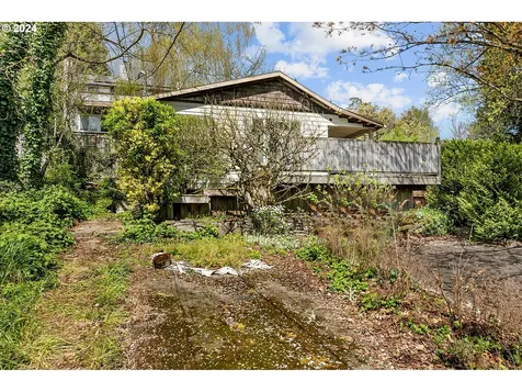 1813 Sw Moss Street Portland OR 97219