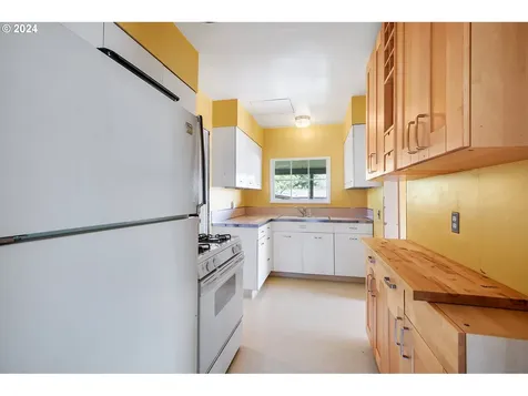 1813 Sw Moss Street Portland OR 97219