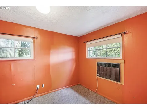 1813 Sw Moss Street Portland OR 97219