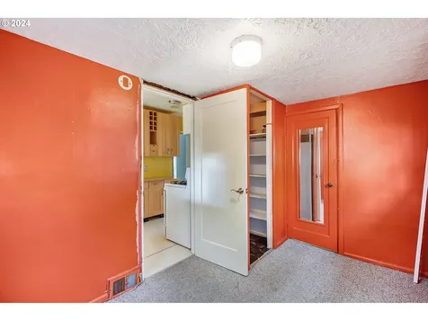 1813 Sw Moss Street Portland OR 97219