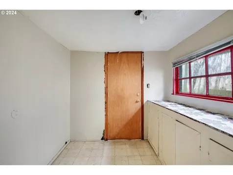 1813 Sw Moss Street Portland OR 97219