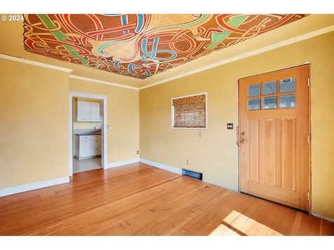 1813 Sw Moss Street Portland OR 97219