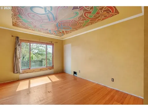 1813 Sw Moss Street Portland OR 97219