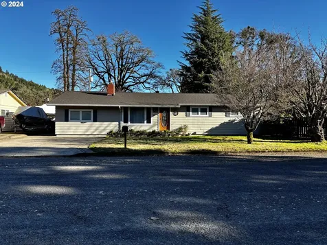 76481 Portal Drive Oakridge OR 97463