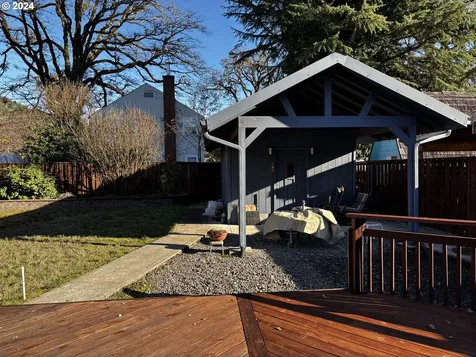 76481 Portal Drive Oakridge OR 97463