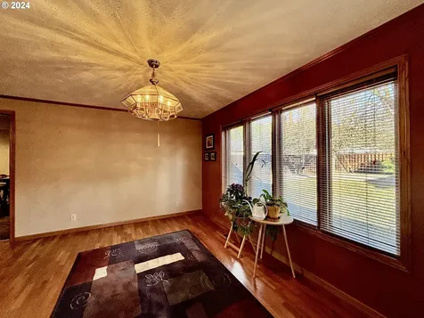 76481 Portal Drive Oakridge OR 97463