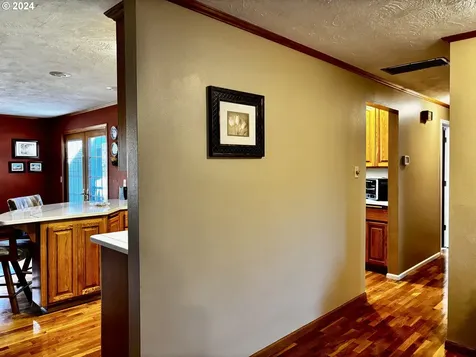 76481 Portal Drive Oakridge OR 97463